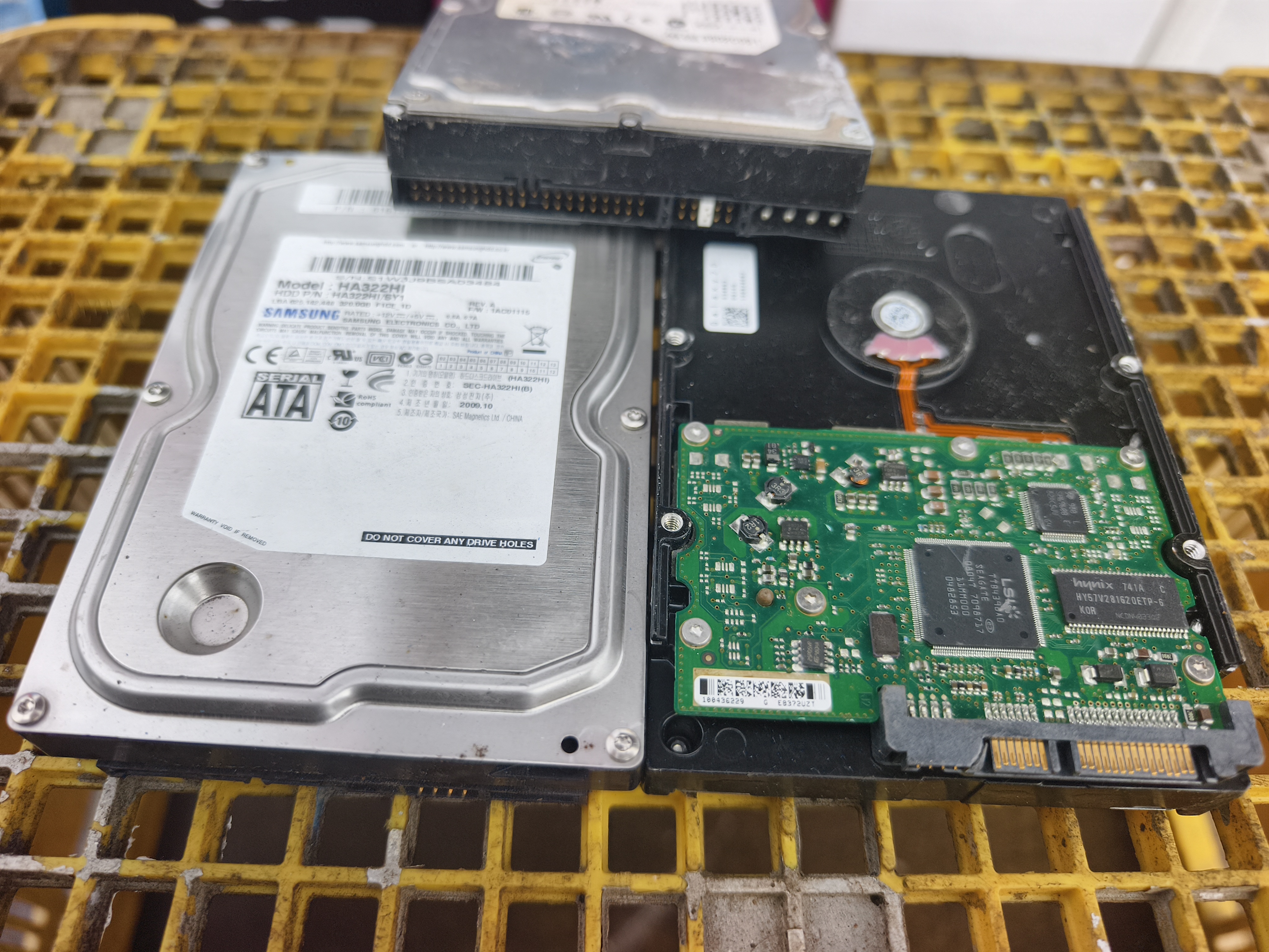 ハードディスク（HDD）